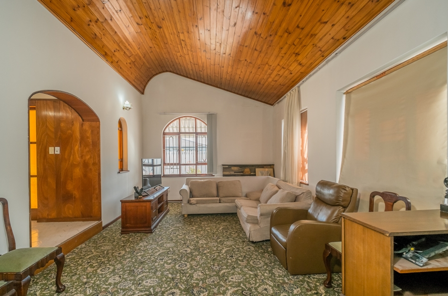 4 Bedroom Property for Sale in Gatesville Western Cape